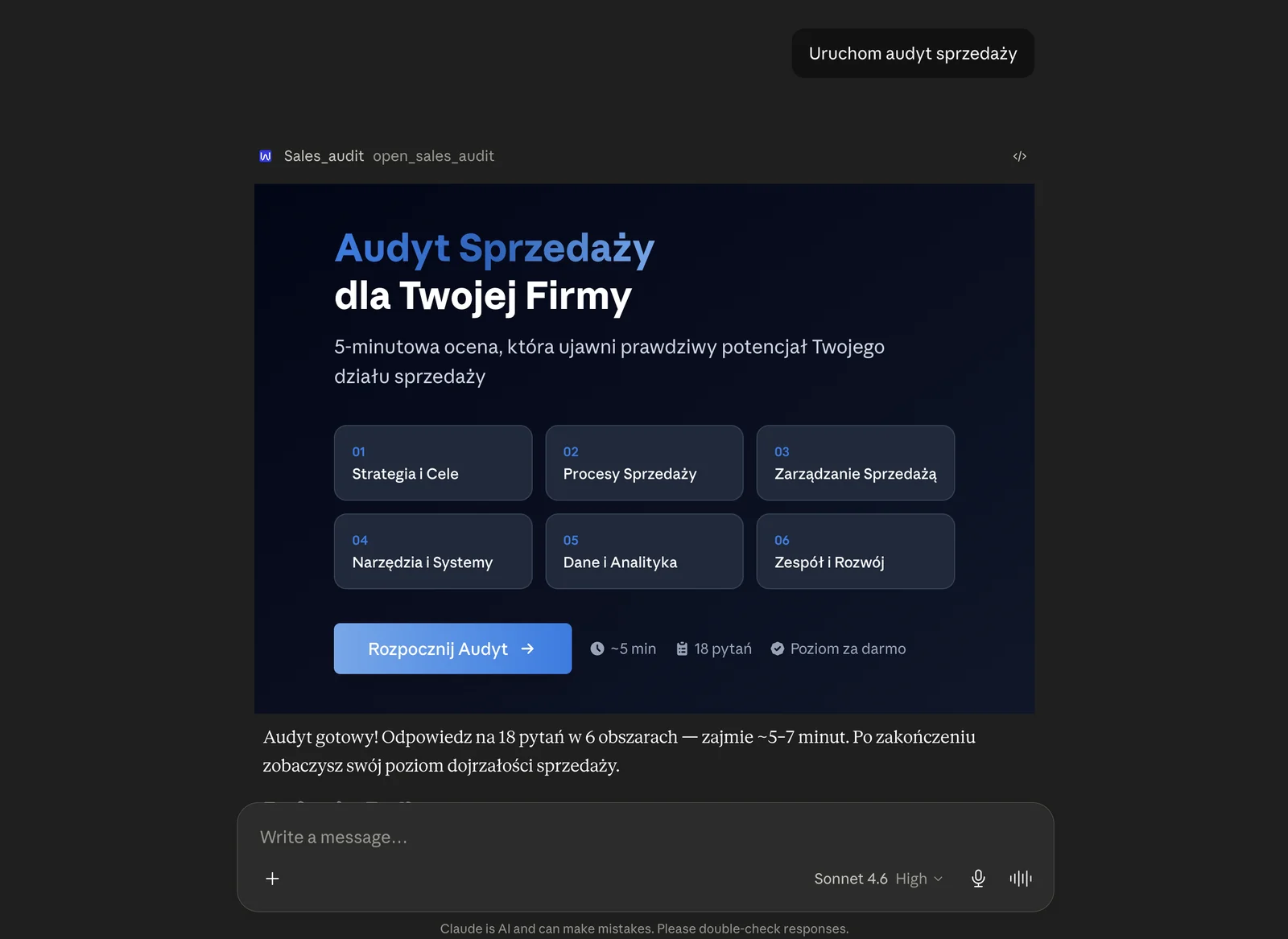 Ekran startowy symulatora audytu sprzedaży w czacie Claude: sześć obszarów oceny, przycisk rozpoczęcia oraz informacje o czasie i liczbie pytań